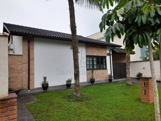 Casa Térrea para Venda em Bertioga - 4