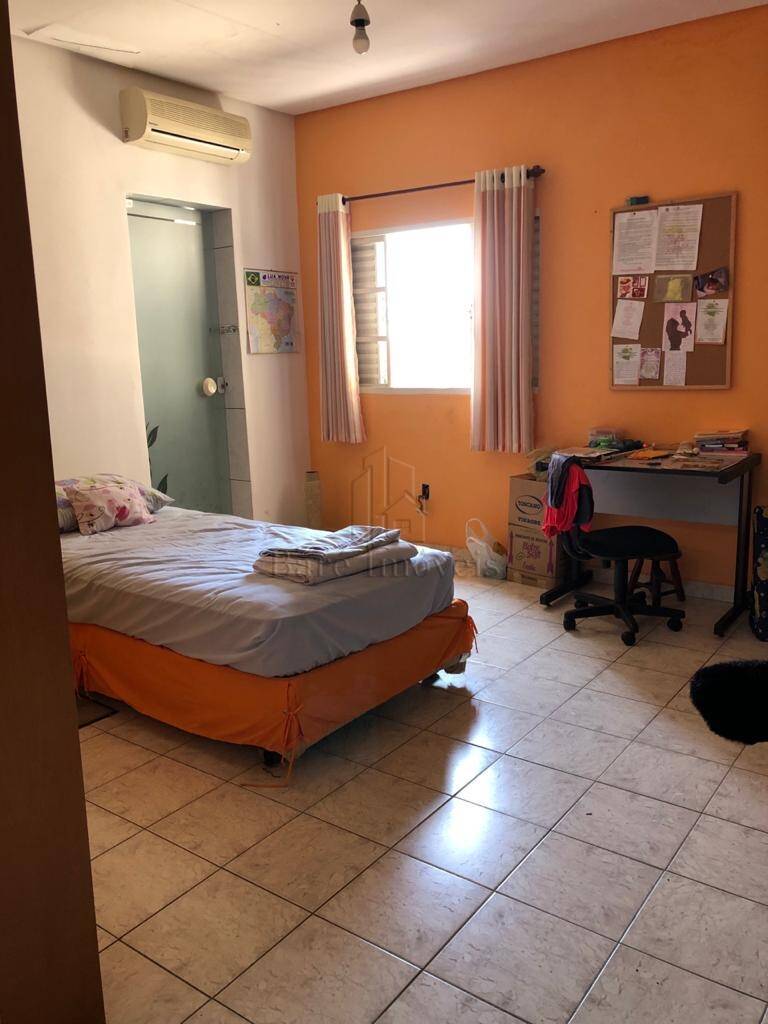 Casa, 3 quartos, 325 m² - Foto 19