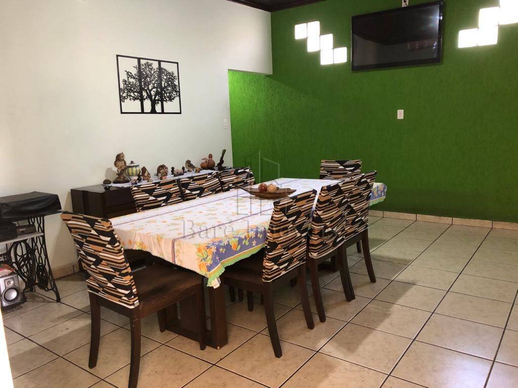 Casa, 3 quartos, 325 m² - Foto 21