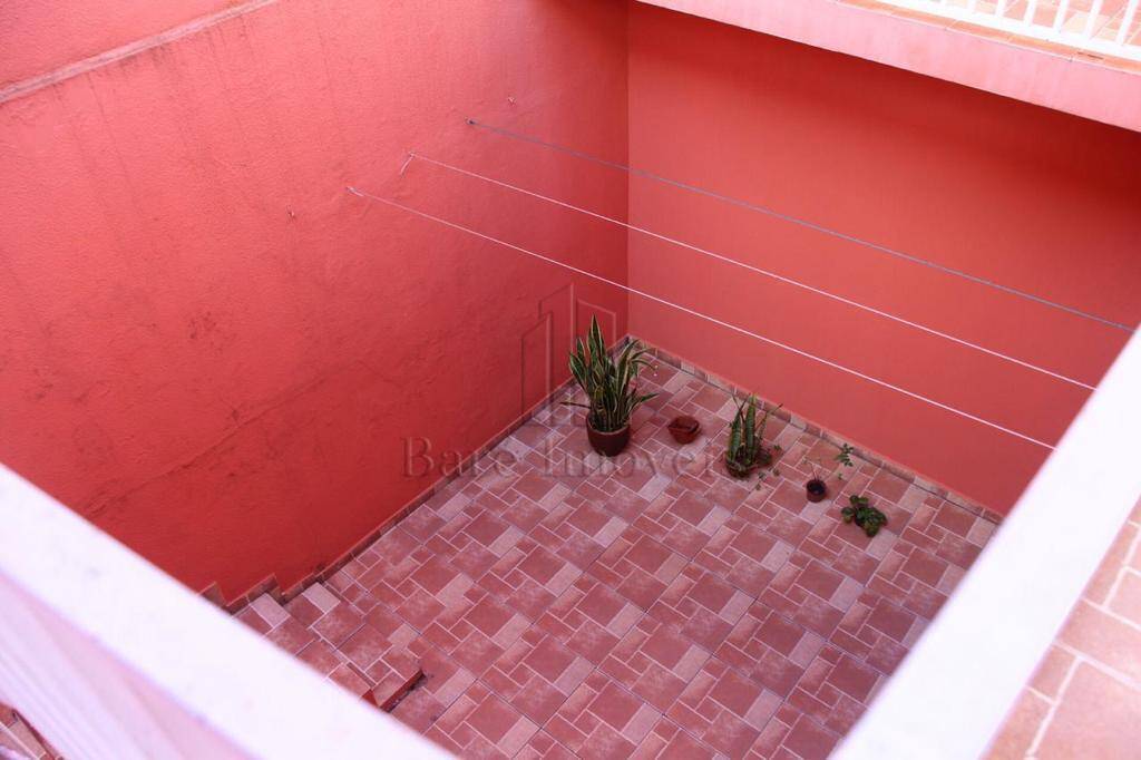 Casa, 4 quartos, 334 m² - Foto 2