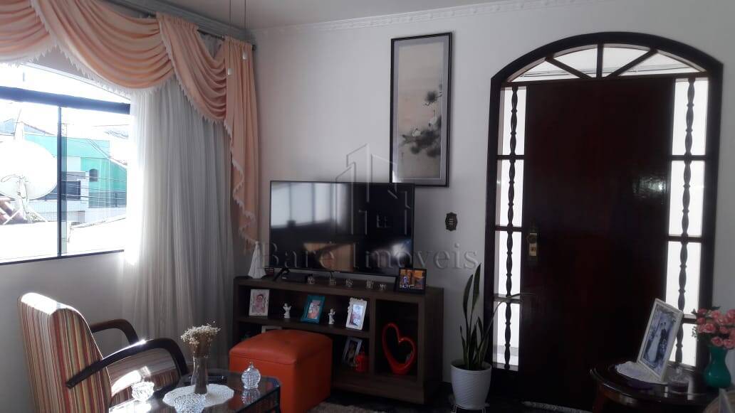 Sobrado, 3 quartos, 220 m² - Foto 2