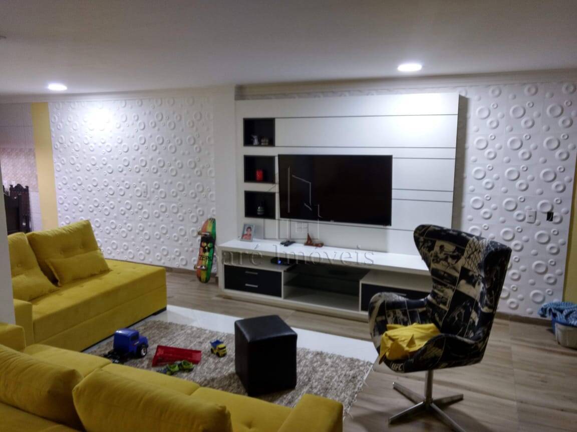 Sobrado, 3 quartos, 222 m² - Foto 1