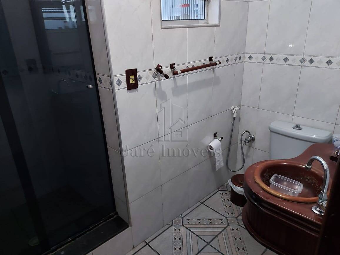 Casa, 7 quartos, 230 m² - Foto 3