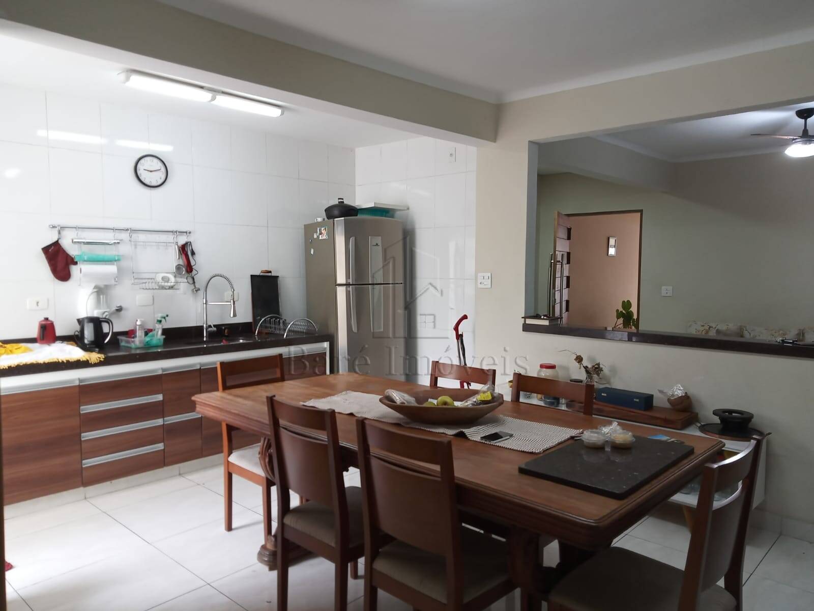 Casa à venda com 2 quartos, 147m² - Foto 2