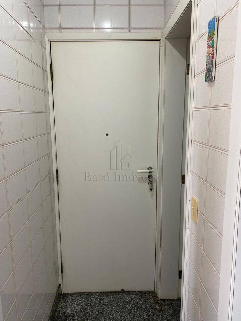 Apartamento, 3 quartos, 225 m² - Foto 12