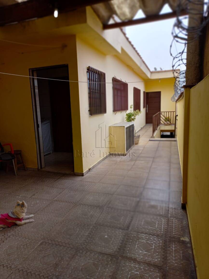 Casa, 3 quartos, 196 m² - Foto 3