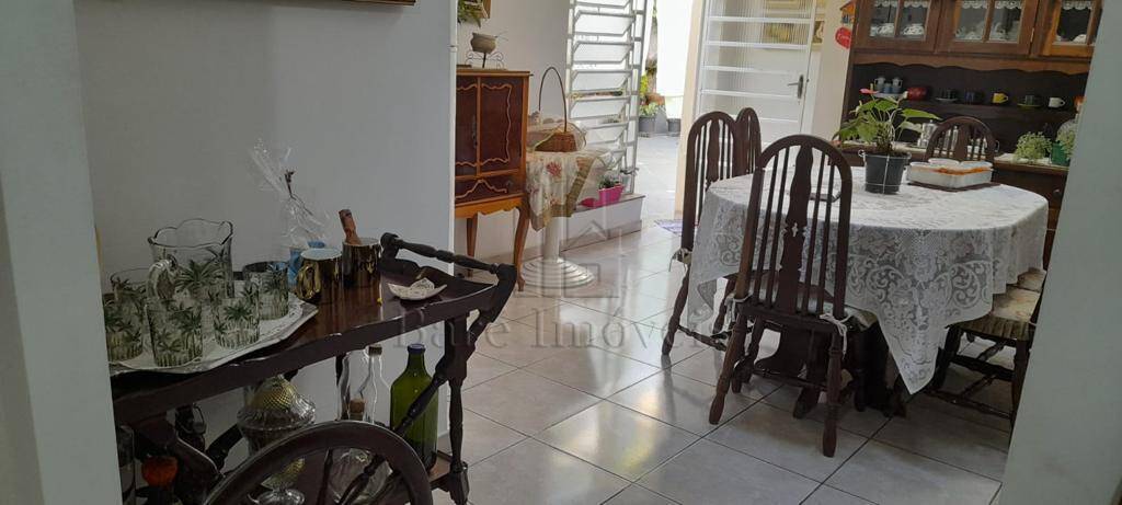 Casa, 3 quartos, 250 m² - Foto 22