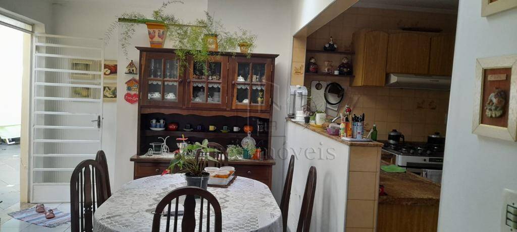 Casa, 3 quartos, 250 m² - Foto 23