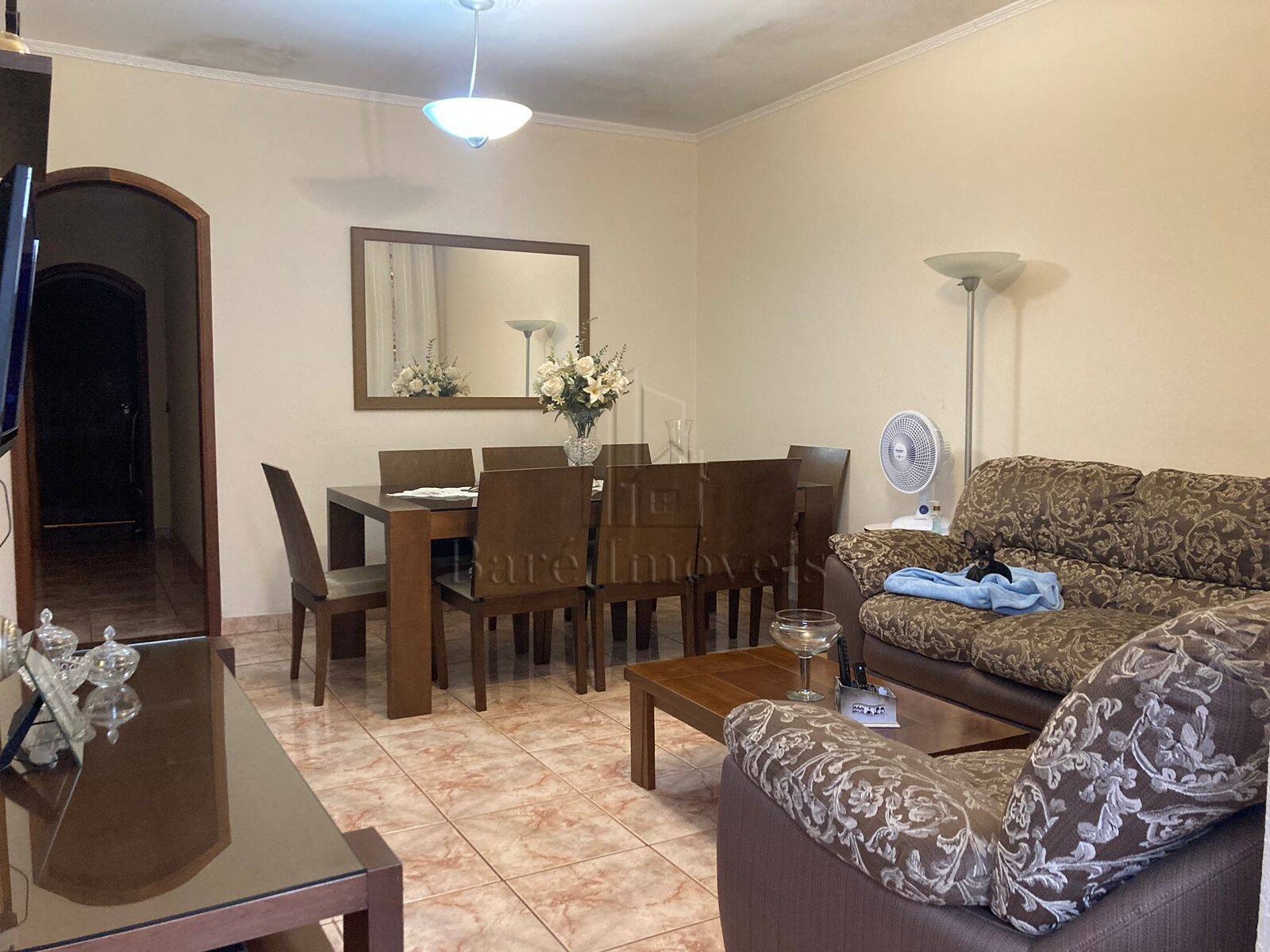 Casa, 2 quartos, 185 m² - Foto 1