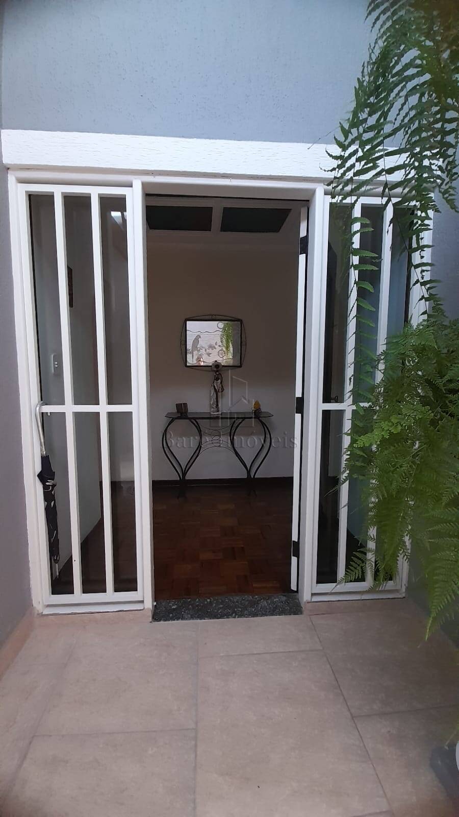 Sobrado, 3 quartos, 244 m² - Foto 2