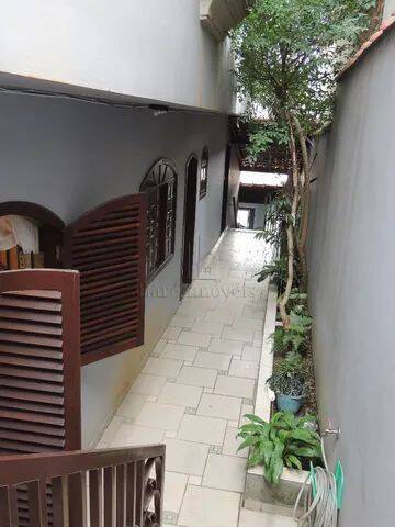 Sobrado, 4 quartos, 272 m² - Foto 1