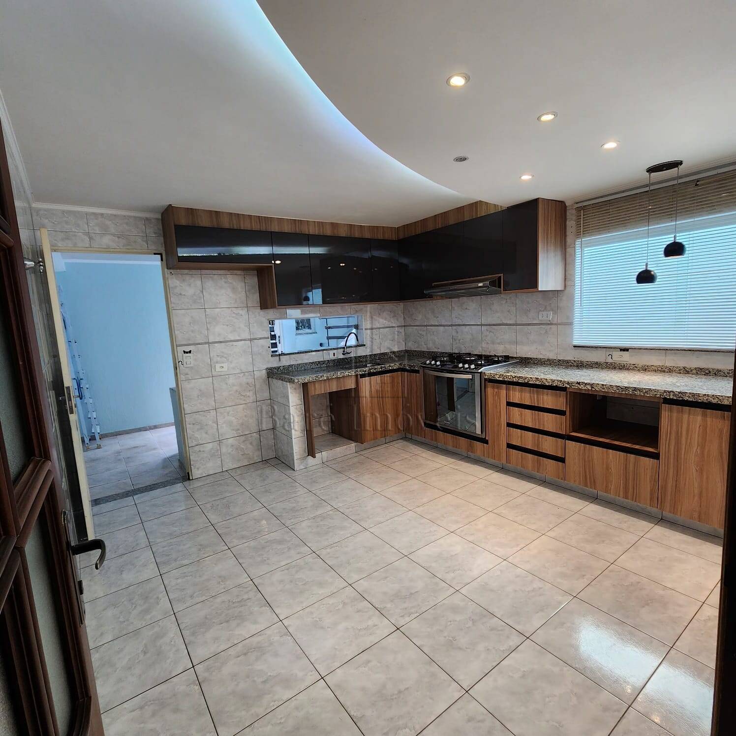 Sobrado, 3 quartos, 210 m² - Foto 1
