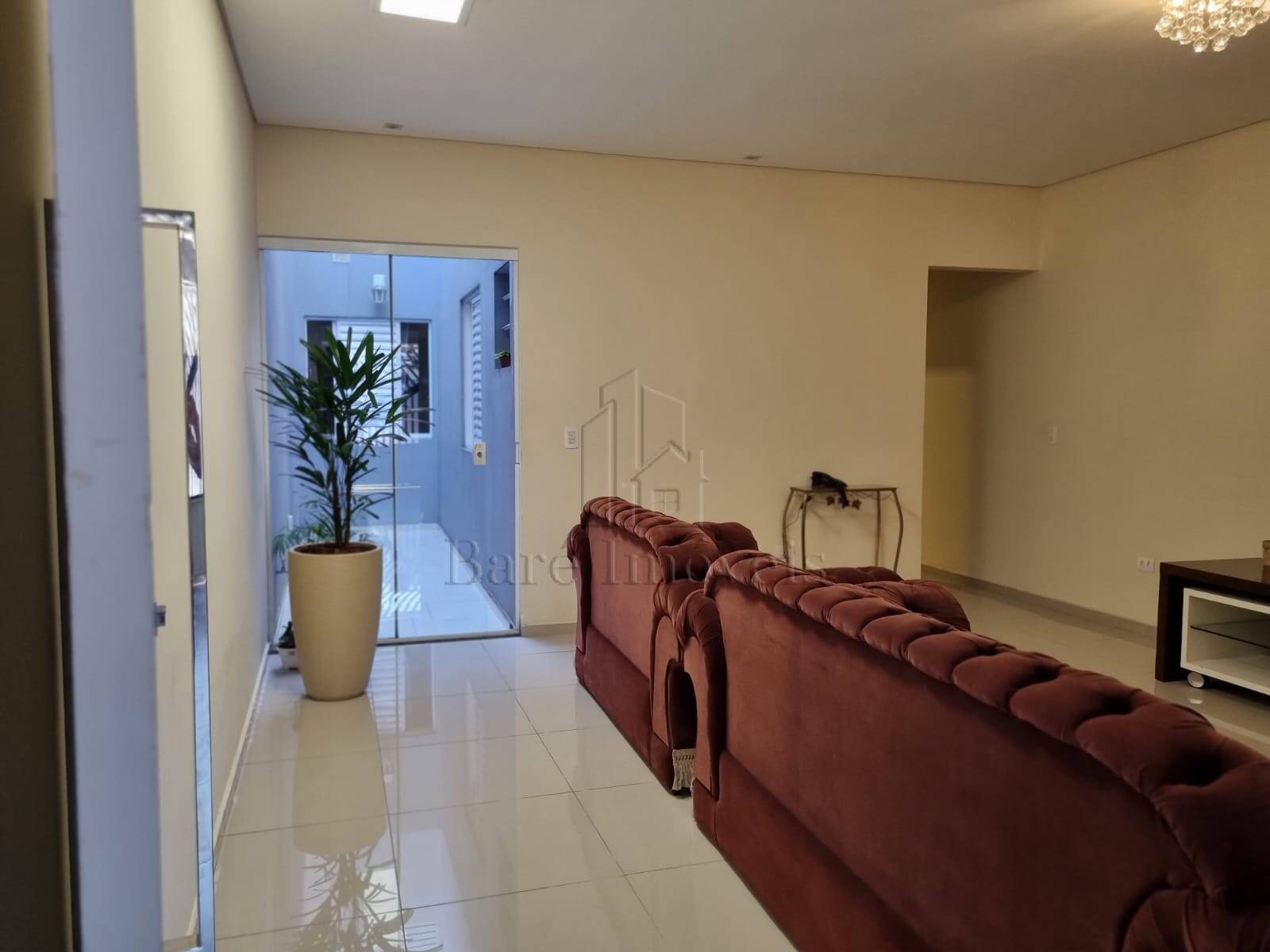 Sobrado, 4 quartos, 273 m² - Foto 1