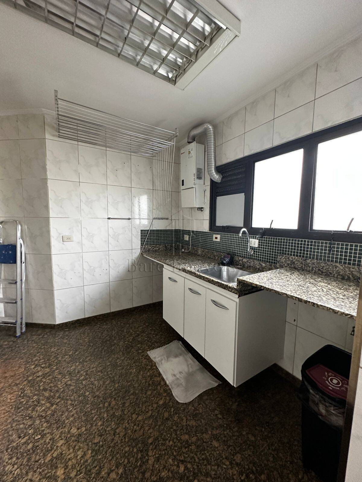 Apartamento, 3 quartos, 188 m² - Foto 31