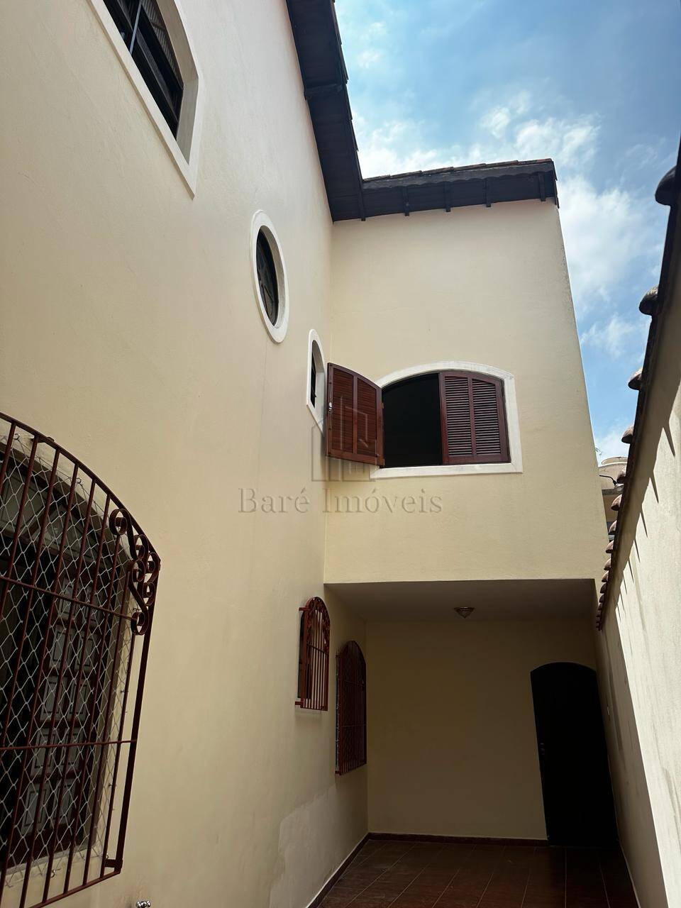 Casa, 3 quartos, 310 m² - Foto 1