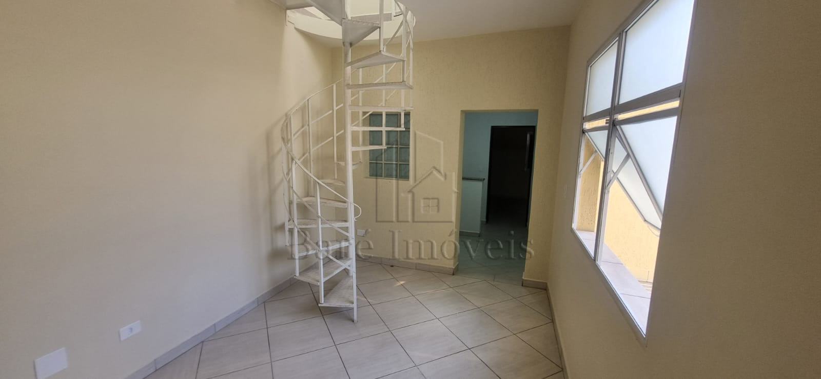Sobrado, 3 quartos, 270 m² - Foto 2