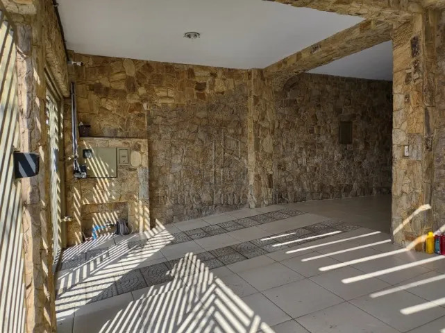 Sobrado, 3 quartos, 210 m² - Foto 2