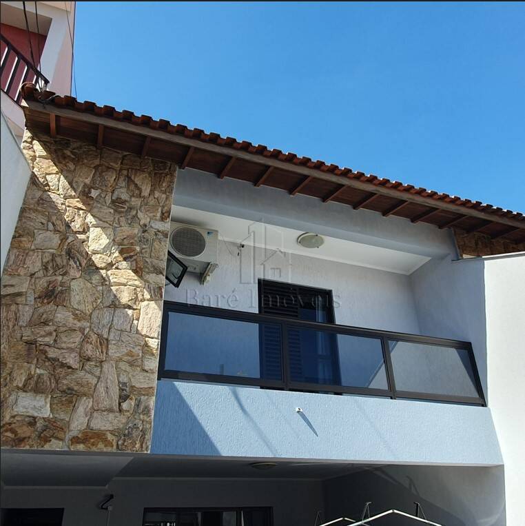 Sobrado, 4 quartos, 240 m² - Foto 1