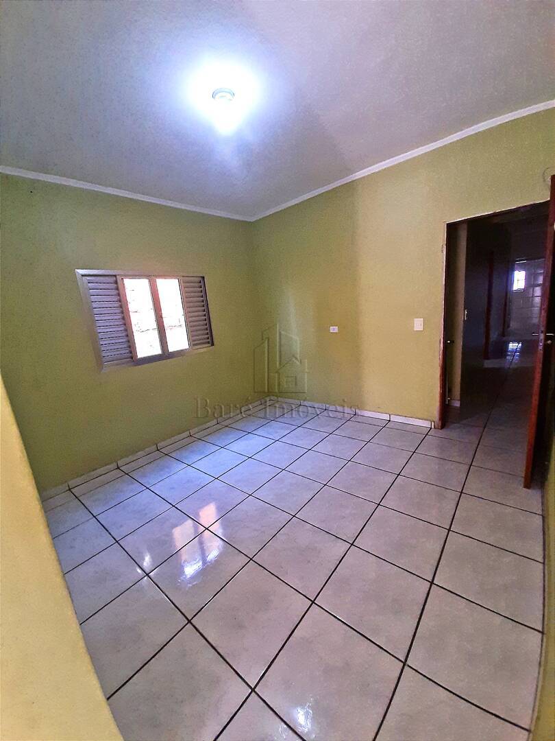 Sobrado à venda com 8 quartos, 243m² - Foto 9
