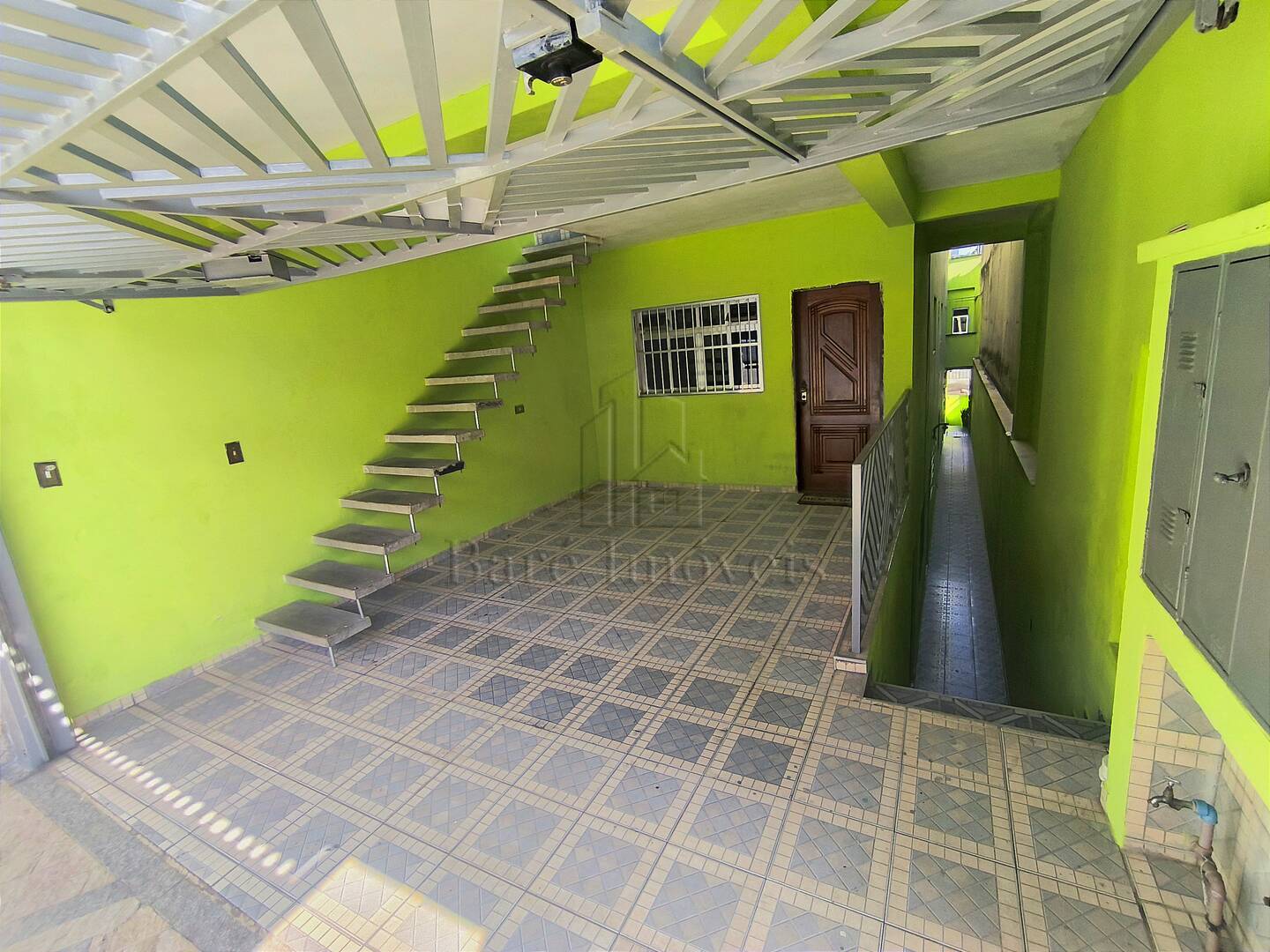 Sobrado à venda com 8 quartos, 243m² - Foto 12