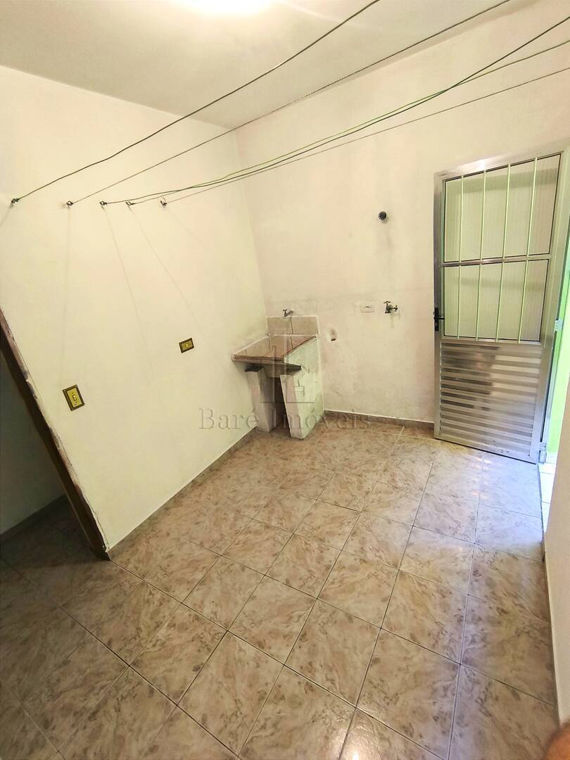 Sobrado à venda com 8 quartos, 243m² - Foto 30