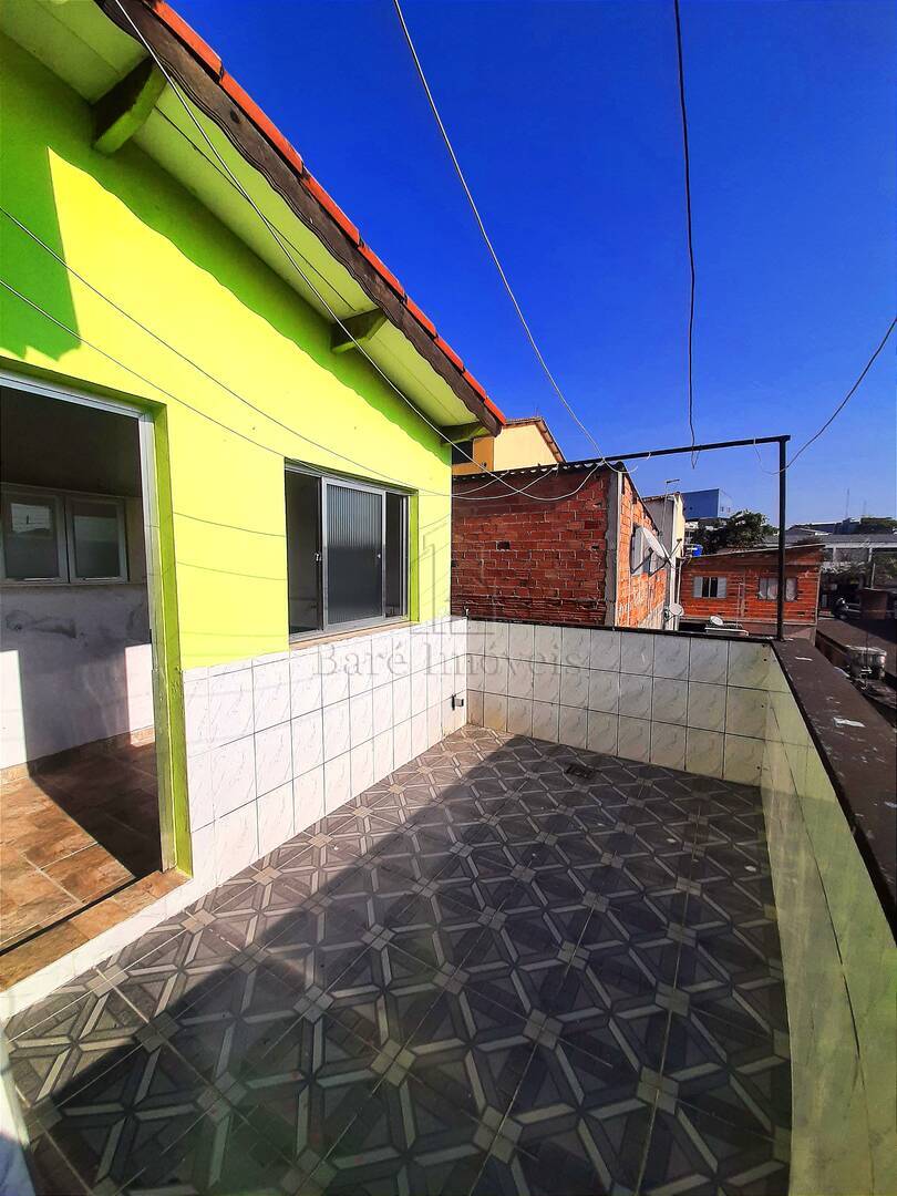 Sobrado à venda com 8 quartos, 243m² - Foto 34