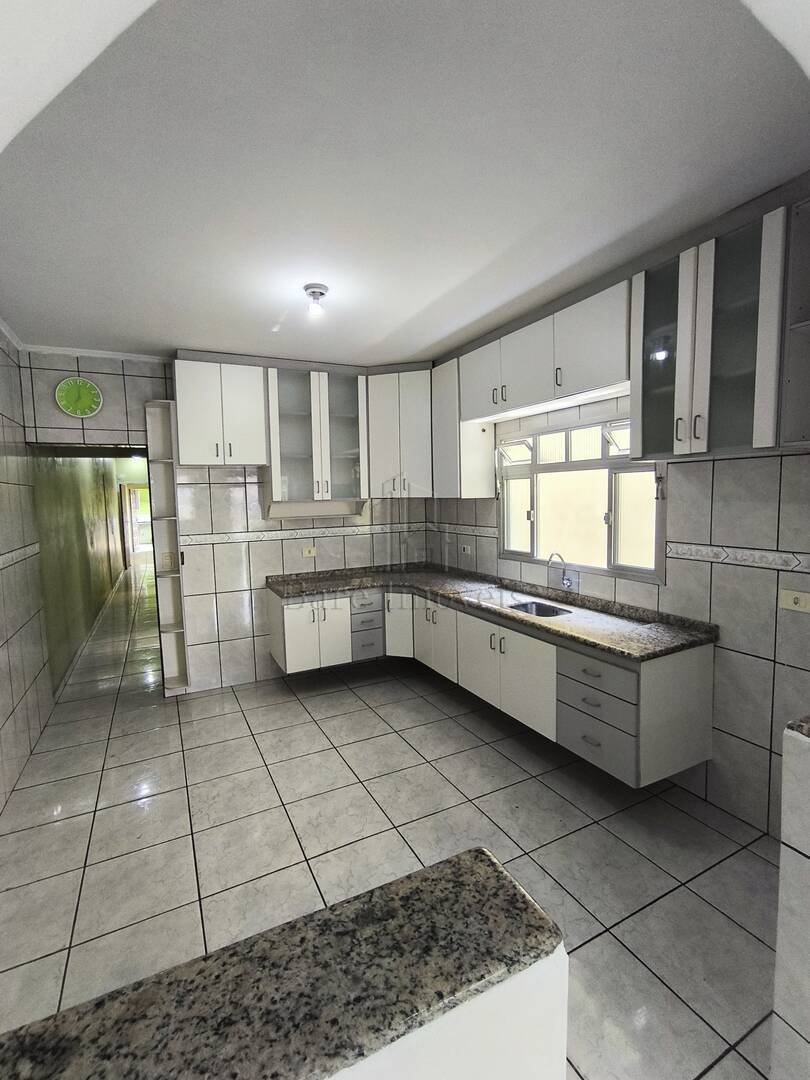 Sobrado à venda com 8 quartos, 243m² - Foto 38