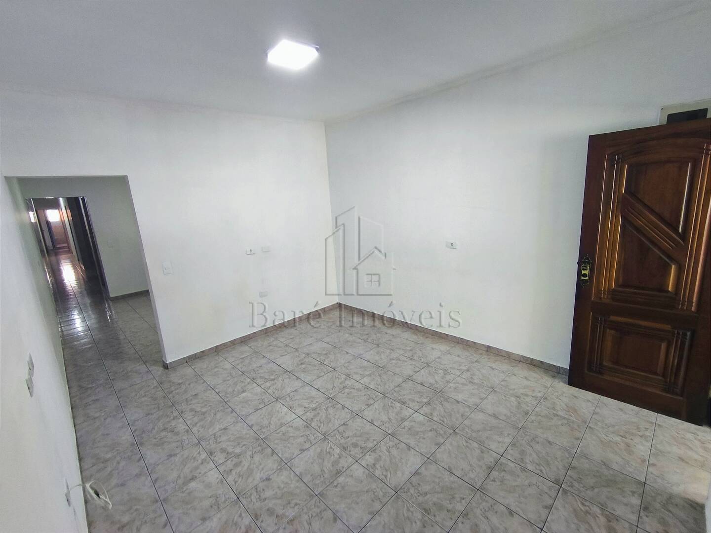 Sobrado à venda com 8 quartos, 243m² - Foto 53