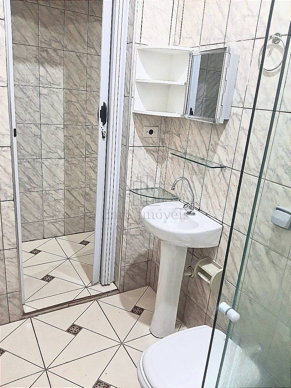 Sobrado à venda com 8 quartos, 243m² - Foto 60