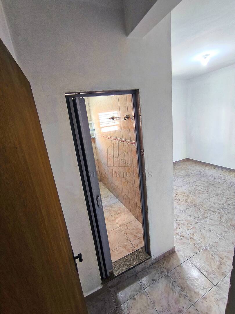 Sobrado à venda com 8 quartos, 243m² - Foto 67