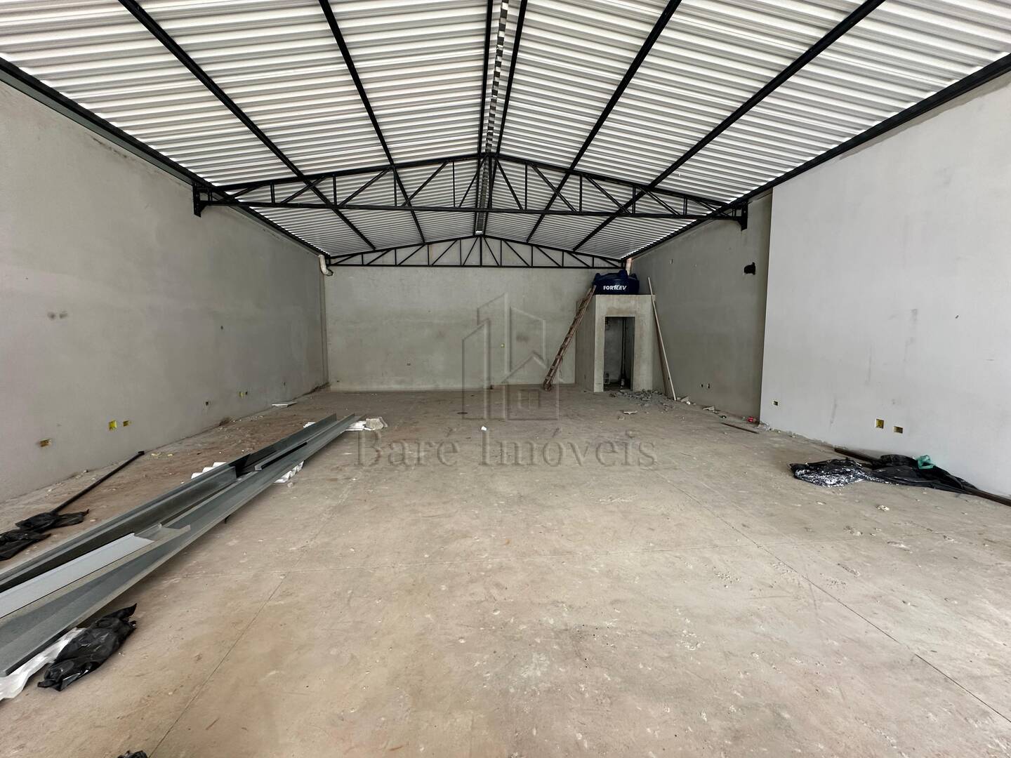 Depósito-Galpão, 300 m² - Foto 1