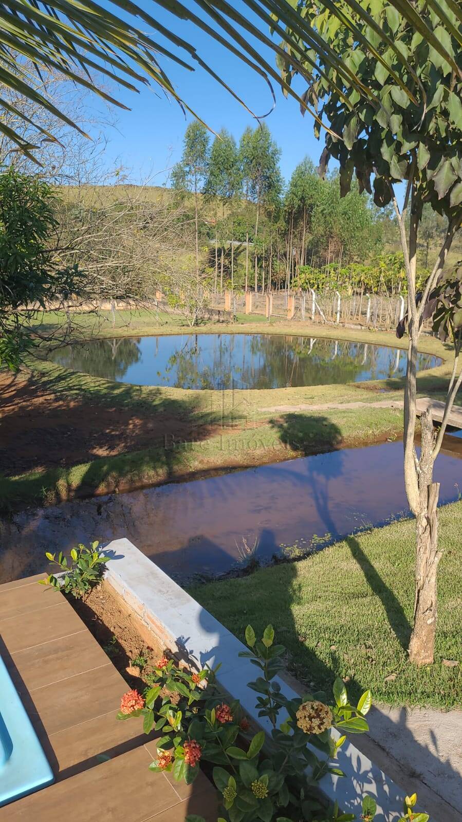 Chácara à venda com 4 quartos, 260m² - Foto 26