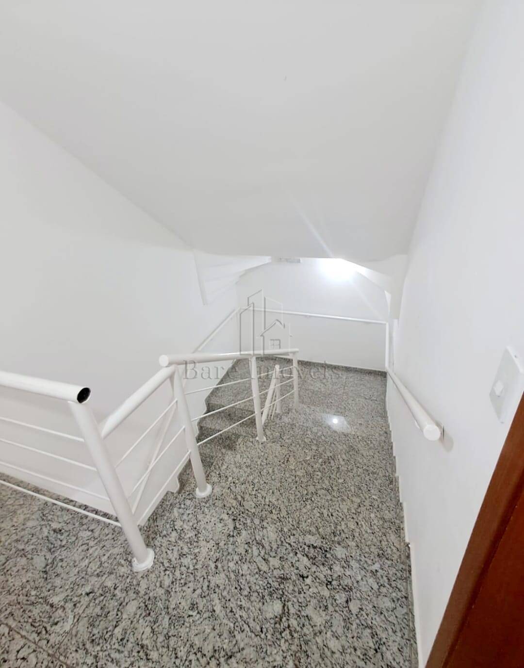 Apartamento à venda com 2 quartos, 104m² - Foto 5