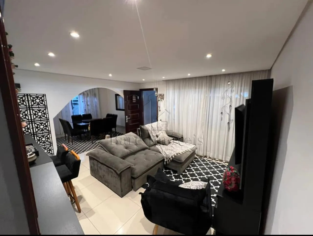 Sobrado, 3 quartos, 217 m² - Foto 2