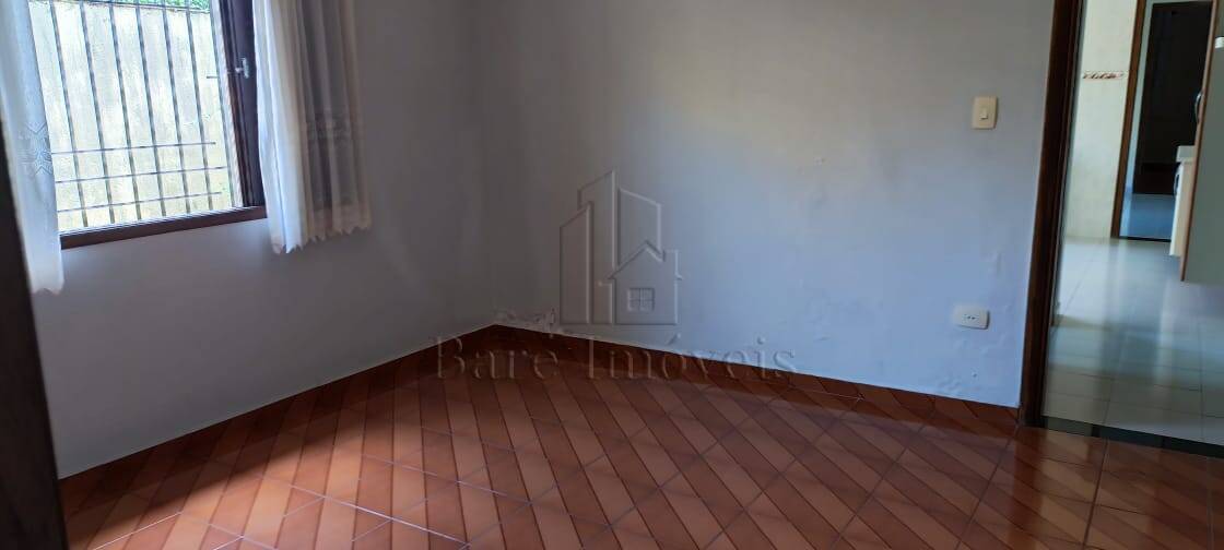 Casa à venda com 3 quartos, 130m² - Foto 3