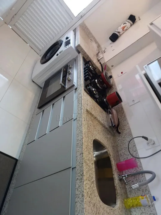 Apartamento à venda com 2 quartos, 57m² - Foto 11