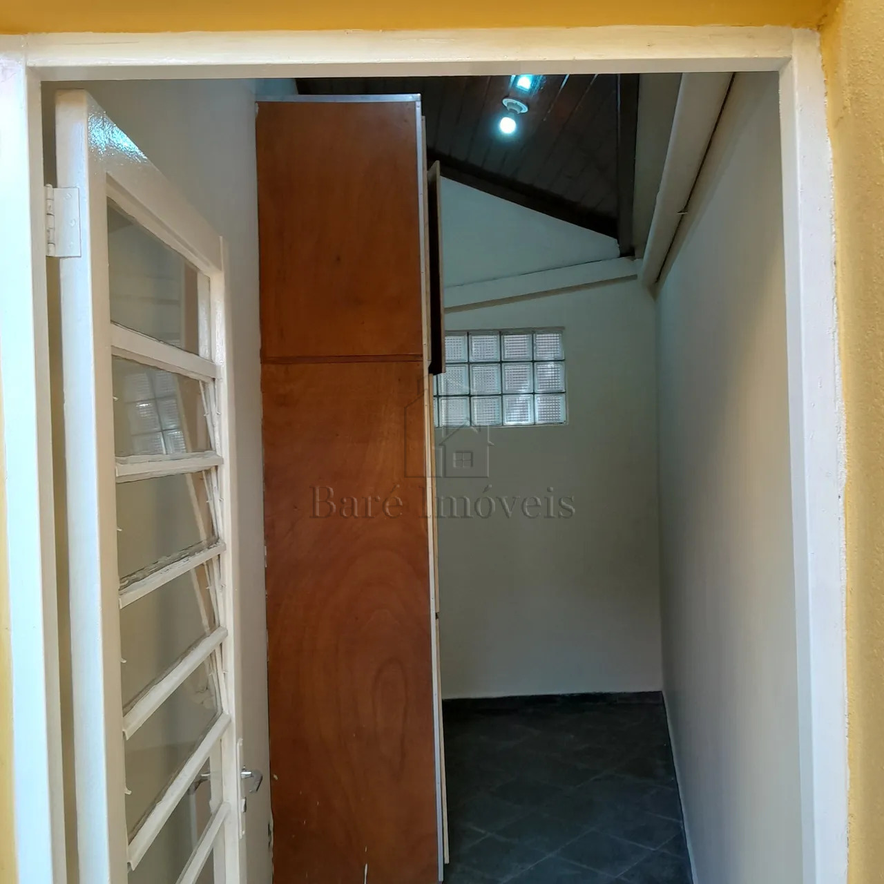 Casa para alugar com 3 quartos, 130m² - Foto 8