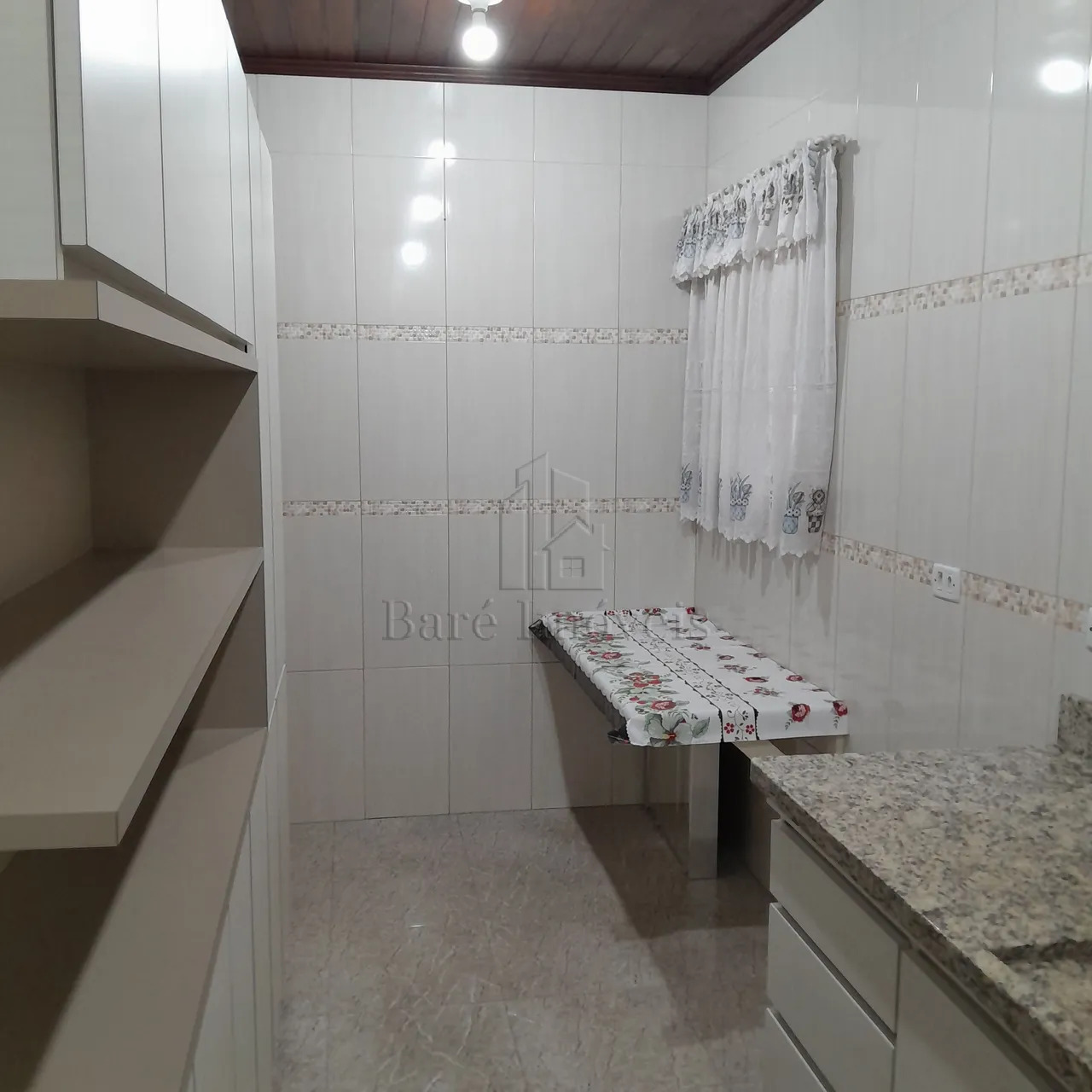 Casa para alugar com 3 quartos, 130m² - Foto 12