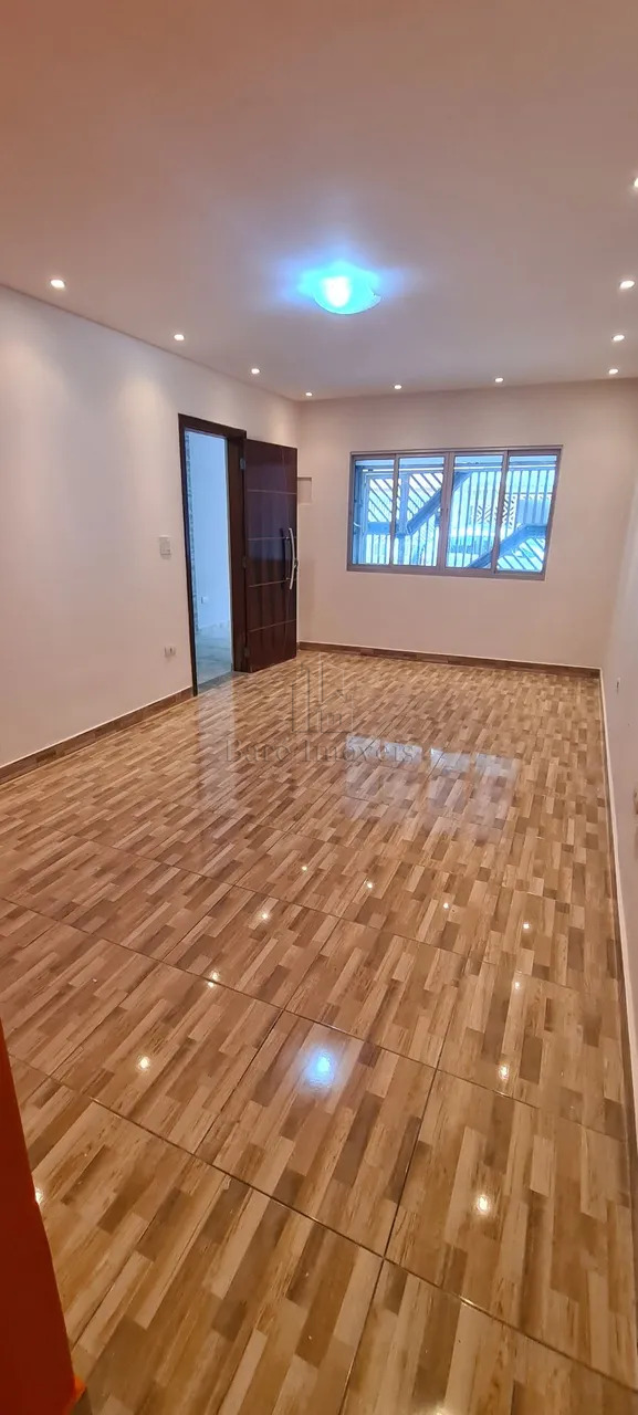 Sobrado à venda com 3 quartos, 248m² - Foto 2