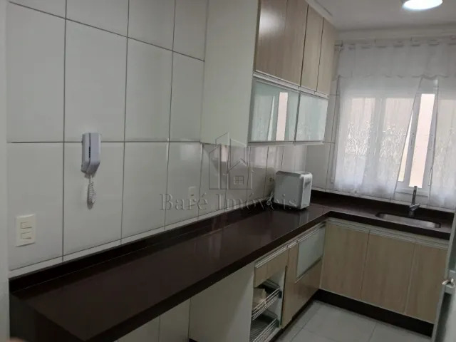 Apartamento à venda com 3 quartos, 112m² - Foto 2