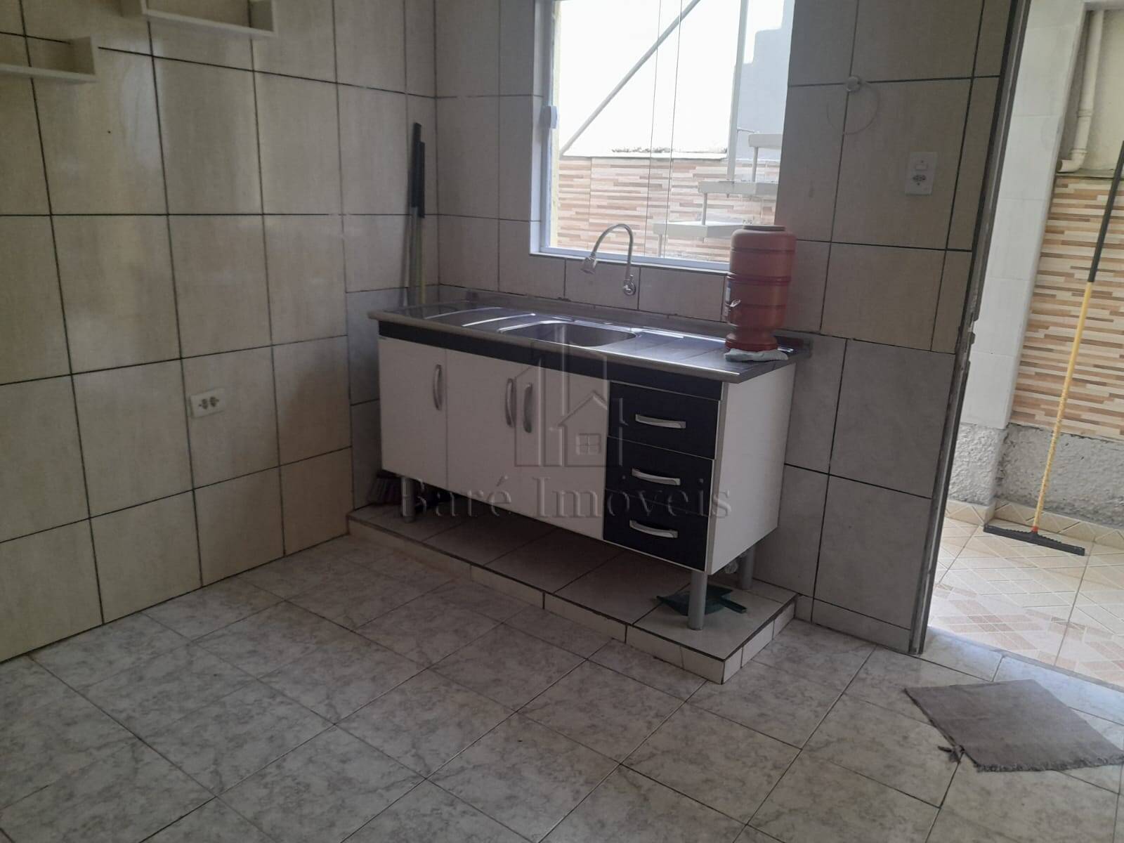 Casa para alugar com 2 quartos, 80m² - Foto 13