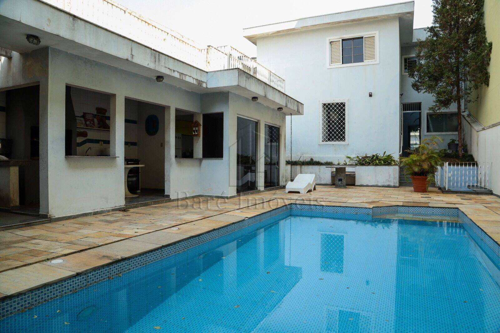 Sobrado, 4 quartos, 326 m² - Foto 1