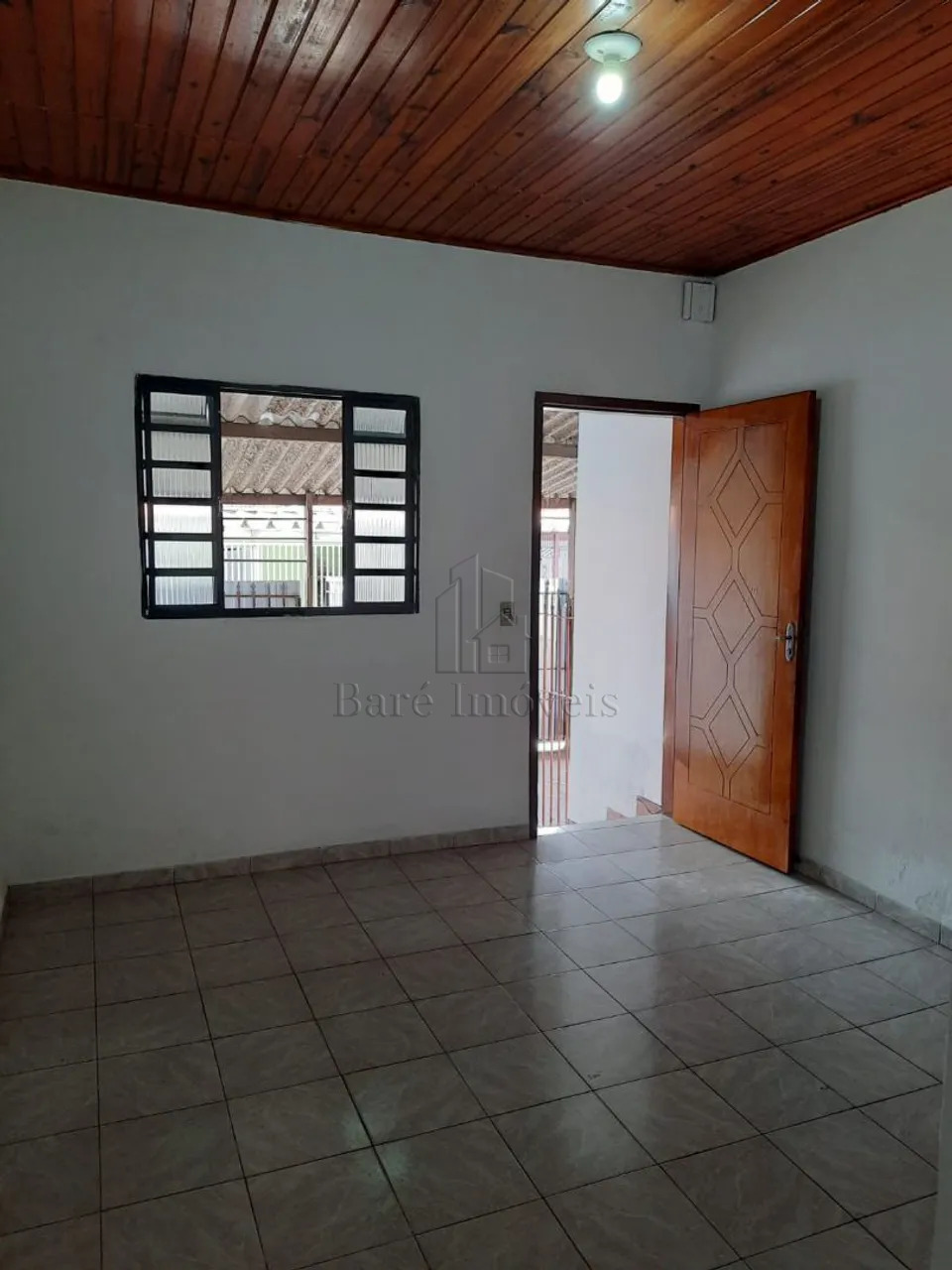 Casa à venda com 4 quartos, 242m² - Foto 2
