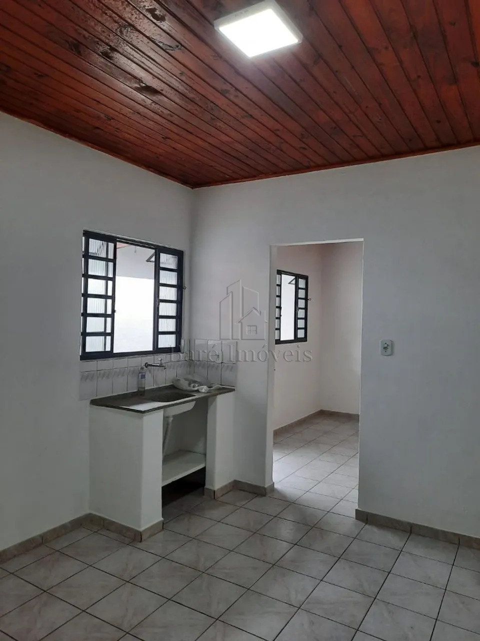 Casa à venda com 4 quartos, 242m² - Foto 11