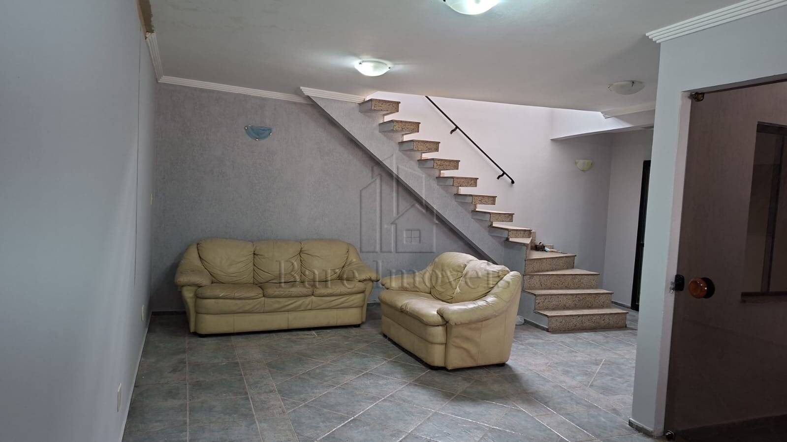 Sobrado para alugar com 3 quartos, 250m² - Foto 4