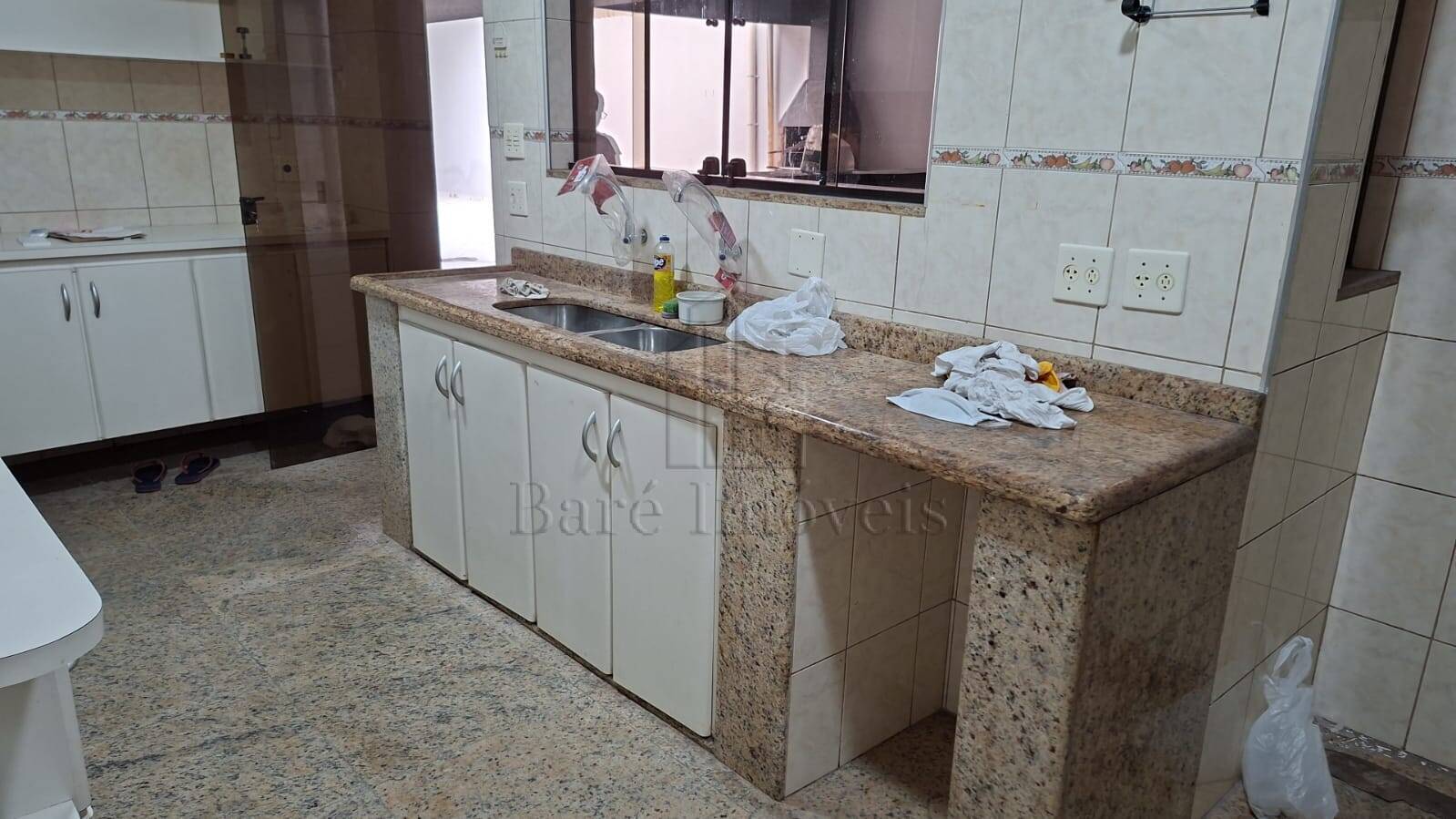 Sobrado para alugar com 3 quartos, 250m² - Foto 8