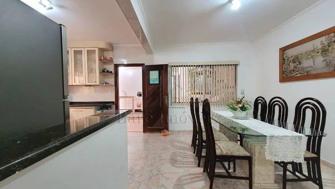Sobrado à venda com 3 quartos, 245m² - Foto 18