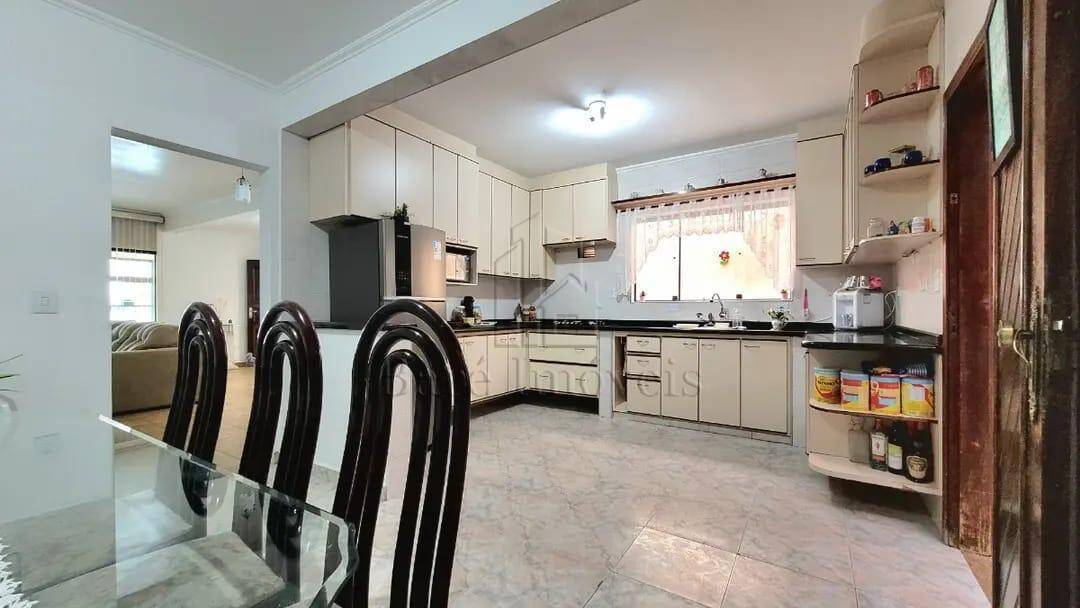 Sobrado à venda com 3 quartos, 245m² - Foto 22
