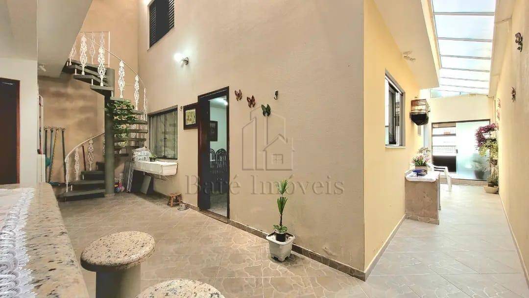 Sobrado à venda com 3 quartos, 245m² - Foto 29