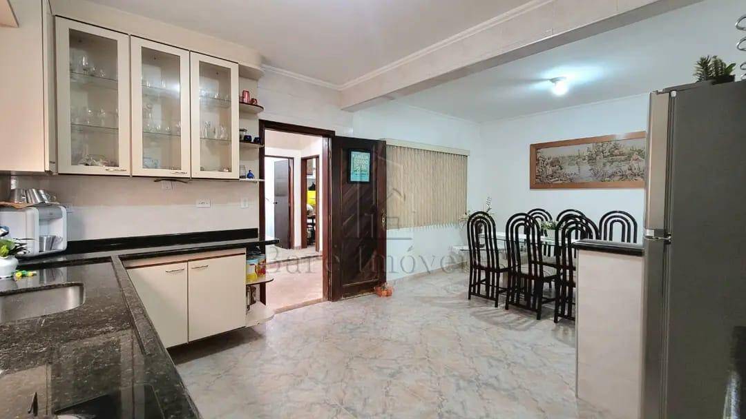 Sobrado à venda com 3 quartos, 245m² - Foto 26